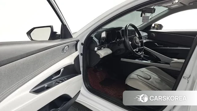 Hyundai Avante (CN7) id 3760322 из Кореи 19