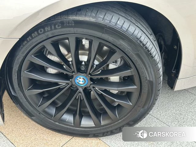 BMW 5 series PHEV id 4227936 из Китая 21
