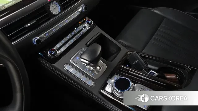 Genesis G90 id 3525952 из Кореи 19