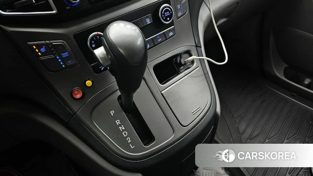 Hyundai The New Grand Starex id 4557850 из Кореи 29