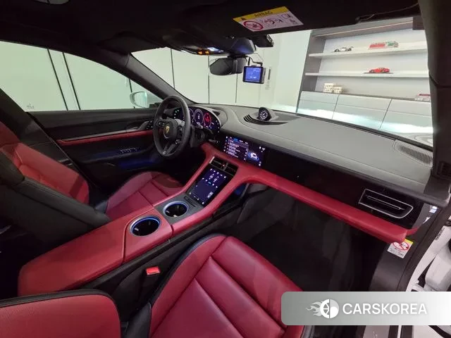 Porsche Taycan id 3744996 из Кореи 11