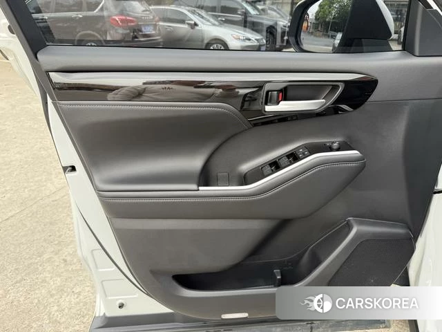 Toyota Highlander id 4263637 из Китая 31