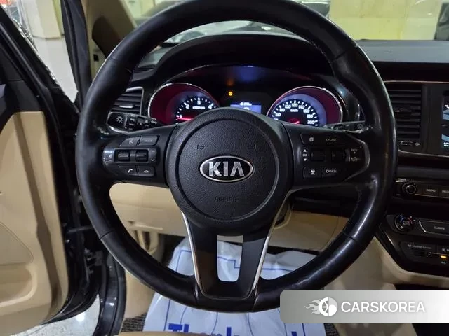 Kia The New Carnival id 3243260 из Кореи 19