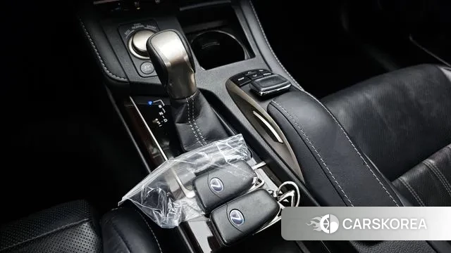 Lexus New ES300h id 3434800 из Кореи 19