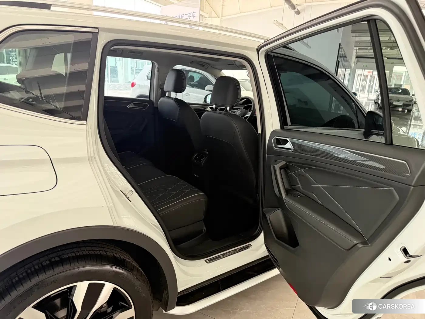 Volkswagen Tiguan L id 4545885 из Китая 11