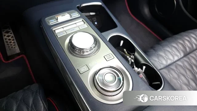 Genesis GV70 id 3597364 из Кореи 19