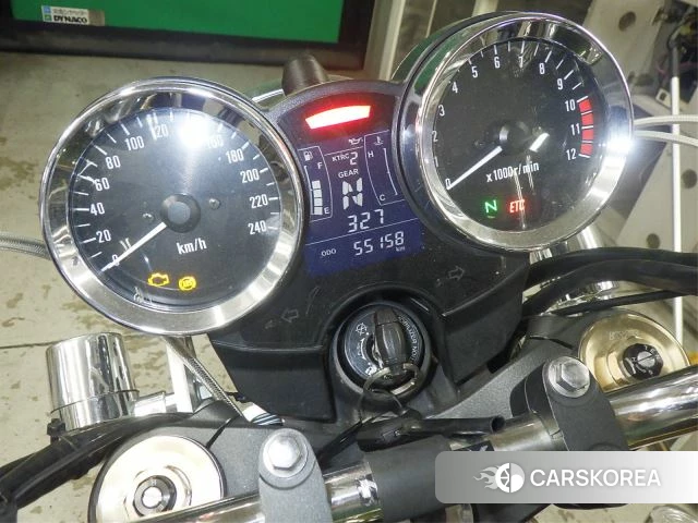 Kawasaki Z900RS id 3949188 из Японии 33