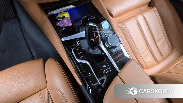 BMW 5 Series (G30) id 3335550 из Кореи 19