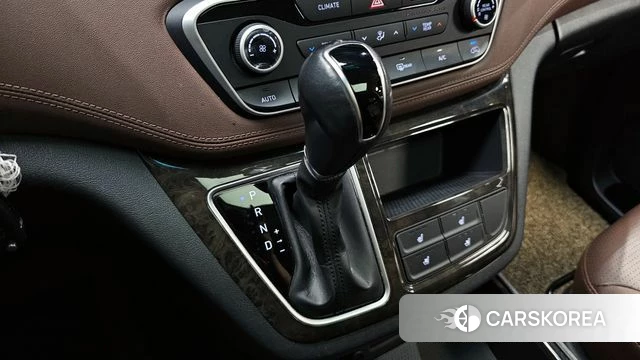 Hyundai The New Grand Starex id 4305071 из Кореи 19