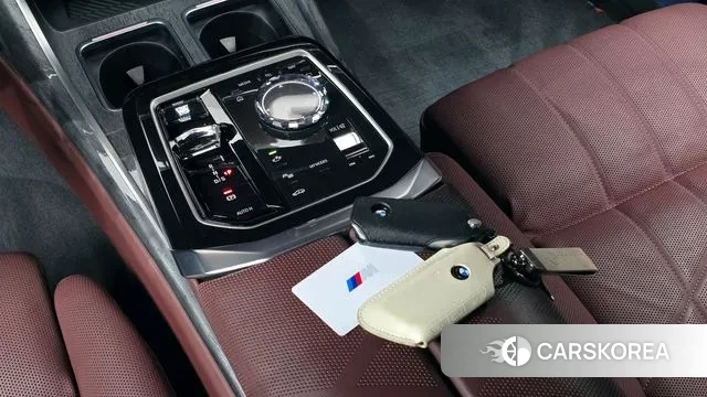 BMW 7 Series (G70) id 3554954 из Кореи 19