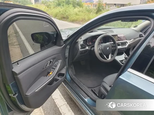 BMW 3 Series (G20) id 3416907 из Кореи 17