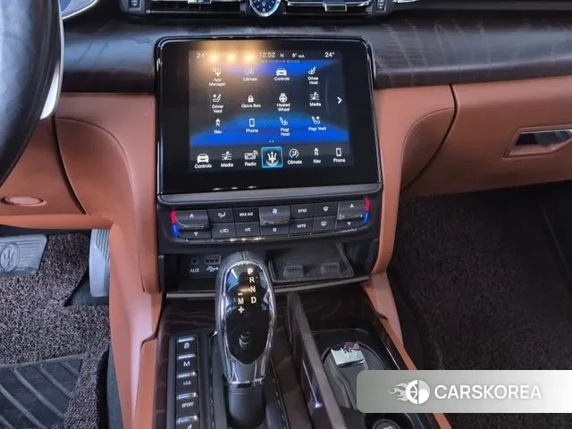 Maserati Quattroporte id 3425513 из Кореи 16