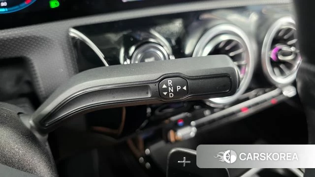 Mercedes-Benz A-Class W177 id 4549668 из Кореи 28