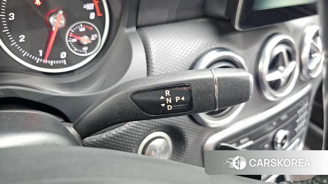 Mercedes-Benz A-Class W176 id 4610609 из Кореи 19