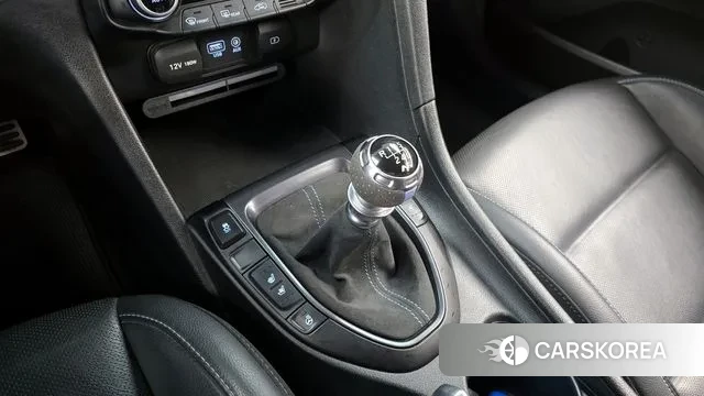 Hyundai Veloster (JS) id 3480213 из Кореи 19