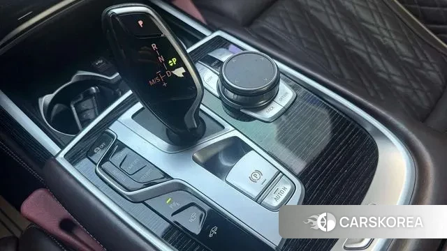 BMW 7 Series (G11) id 3686464 из Кореи 18