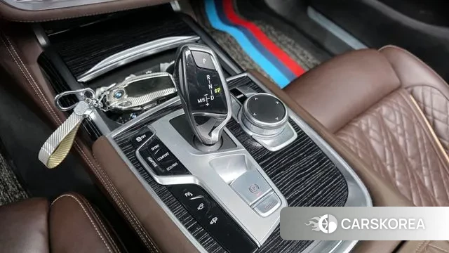 BMW 7 Series (G11) id 3771679 из Кореи 19