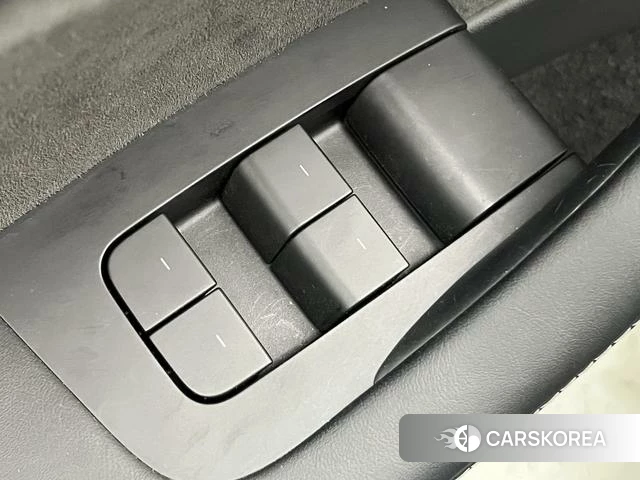 Tesla Model Y id 4213321 из Китая 28