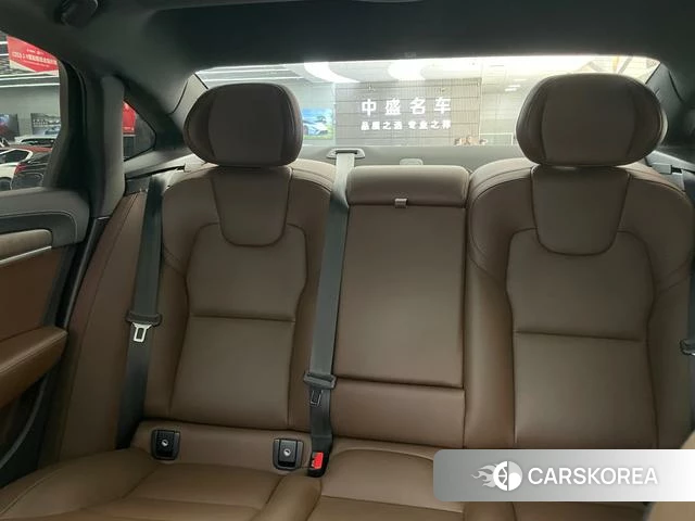 Volvo S90 id 3875915 из Китая 28