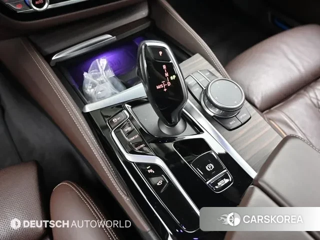 BMW 5 Series (G30) id 3788405 из Кореи 19