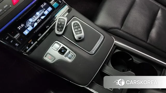 Hyundai The New Grandeur IG id 3488189 из Кореи 19