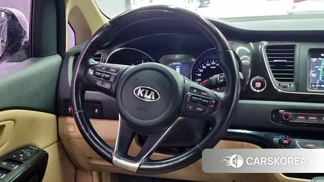 Kia The New Carnival id 4351150 из Кореи 16