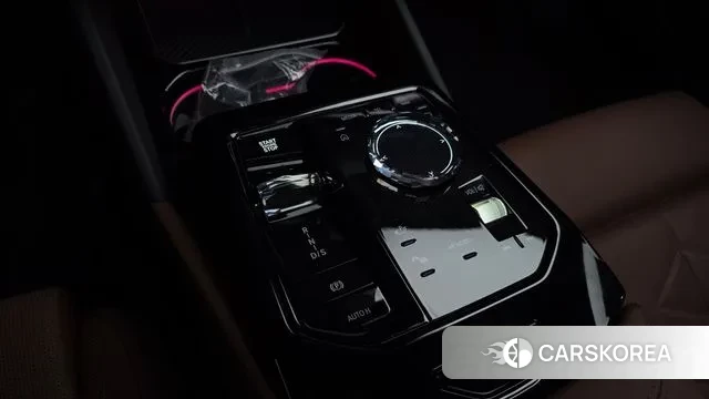 BMW 5 Series (G60) id 3486854 из Кореи 19