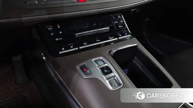 Hyundai The New Grandeur IG Hybrid id 3044681 из Кореи 19