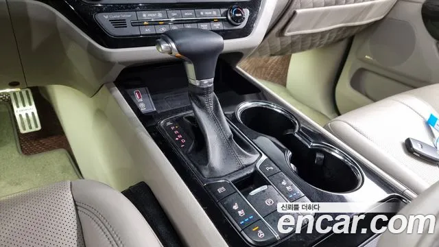 Kia The New Carnival id 2827496 из Кореи 19