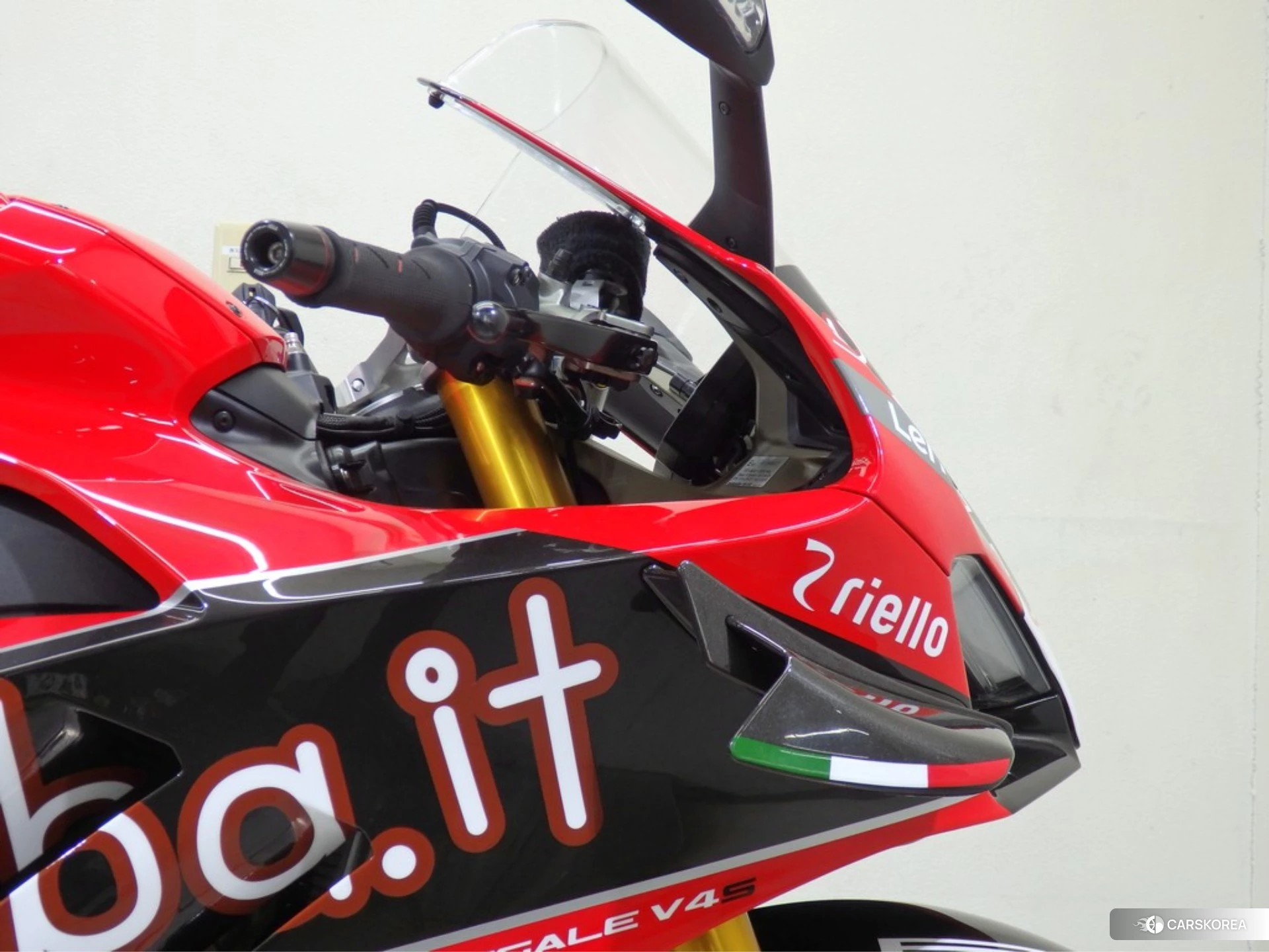 Ducati PANIGALE V4 S id 4373917 из Японии 29