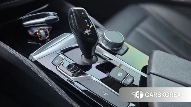 BMW 5 Series (G30) id 3319338 из Кореи 19