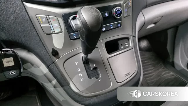 Hyundai The New Grand Starex id 3028913 из Кореи 19