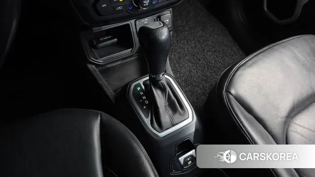 Jeep Renegade id 3612678 из Кореи 19