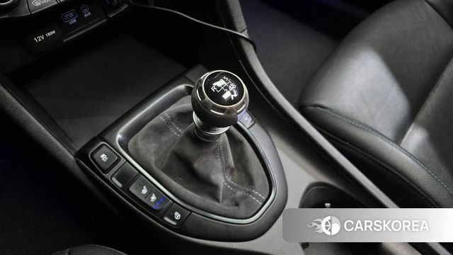 Hyundai Veloster (JS) id 4536564 из Кореи 31