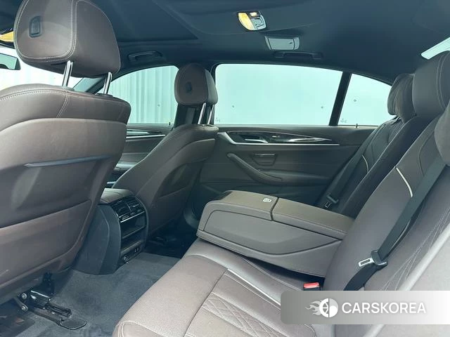 BMW 5 series id 4256341 из Китая 17
