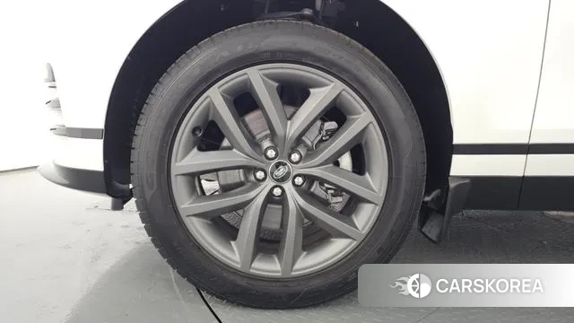 Land Rover Range Rover Velar id 3624265 из Кореи 19