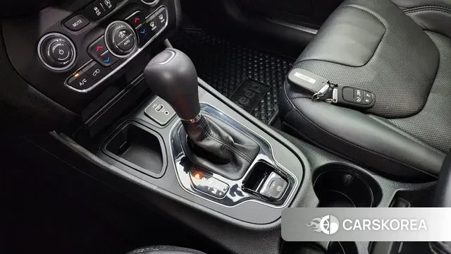 Jeep Cherokee (KL) id 3044157 из Кореи 19