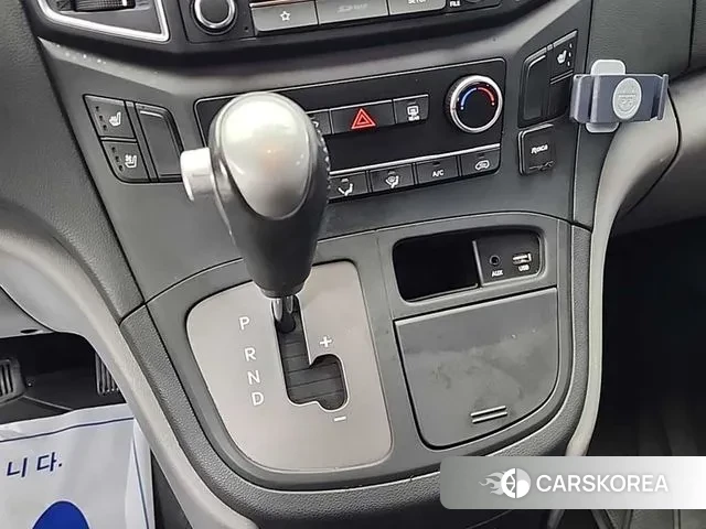 Hyundai The New Grand Starex id 3736847 из Кореи 17