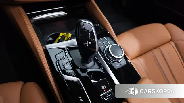 BMW 5 Series (G30) id 3566588 из Кореи 19