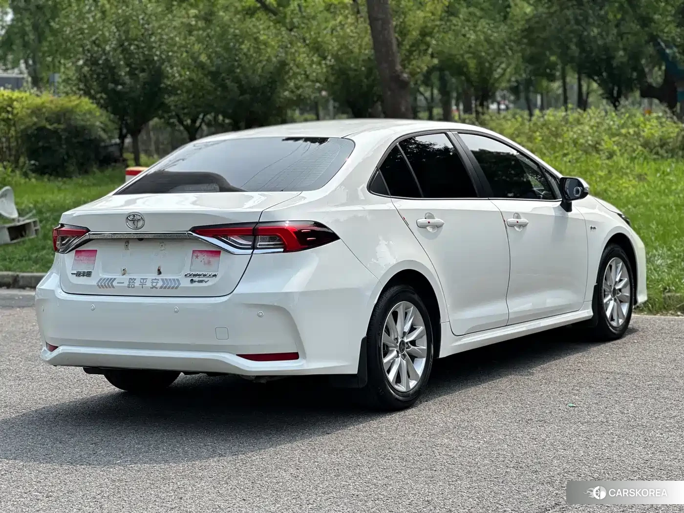 Toyota Corolla id 4546376 из Китая 12