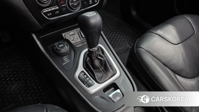 Jeep Cherokee (KL) id 3687756 из Кореи 19