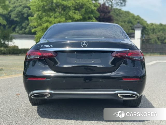Mercedes-Benz E-class id 4277554 из Китая 10