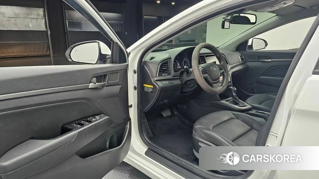Hyundai Avante AD id 4900744 из Кореи 29