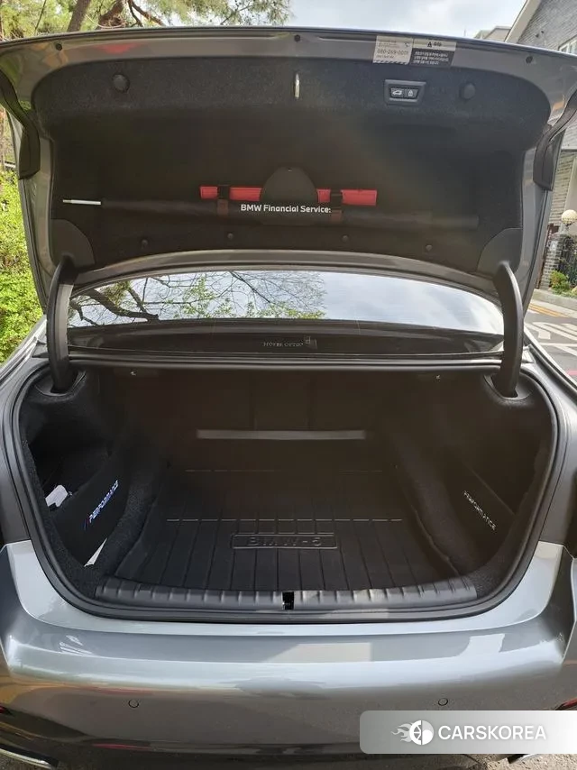 BMW 5 Series (G30) id 3523819 из Кореи 19