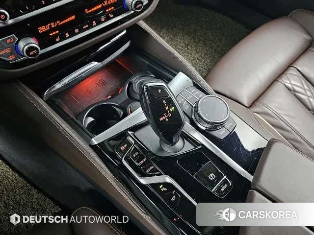 BMW 5 Series (G30) id 3765129 из Кореи 19