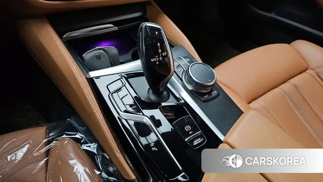 BMW 5 Series (G30) id 3654674 из Кореи 19