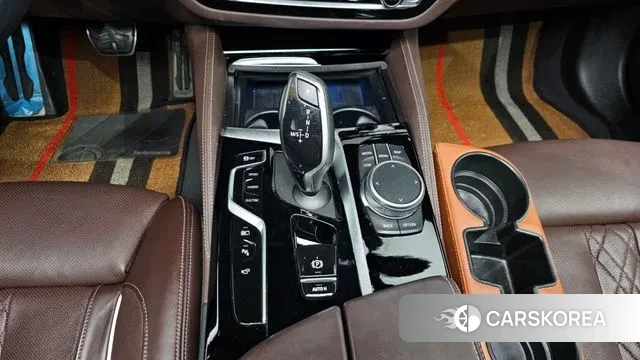 BMW 5 Series (G30) id 3561929 из Кореи 19