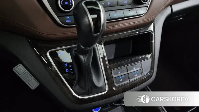 Hyundai The New Grand Starex id 3682360 из Кореи 19