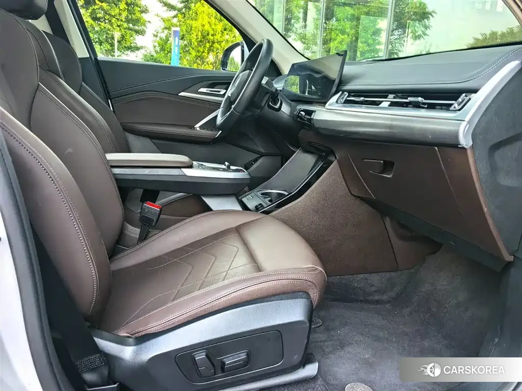 BMW iX1 id 4653977 из Китая 21
