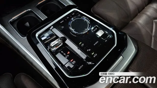 BMW 7 Series (G70) id 2837271 из Кореи 19